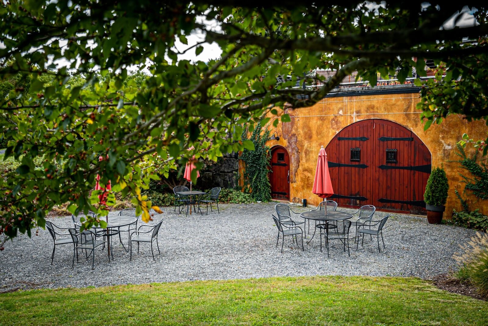 anyelas courtyard - finger lakes wineries