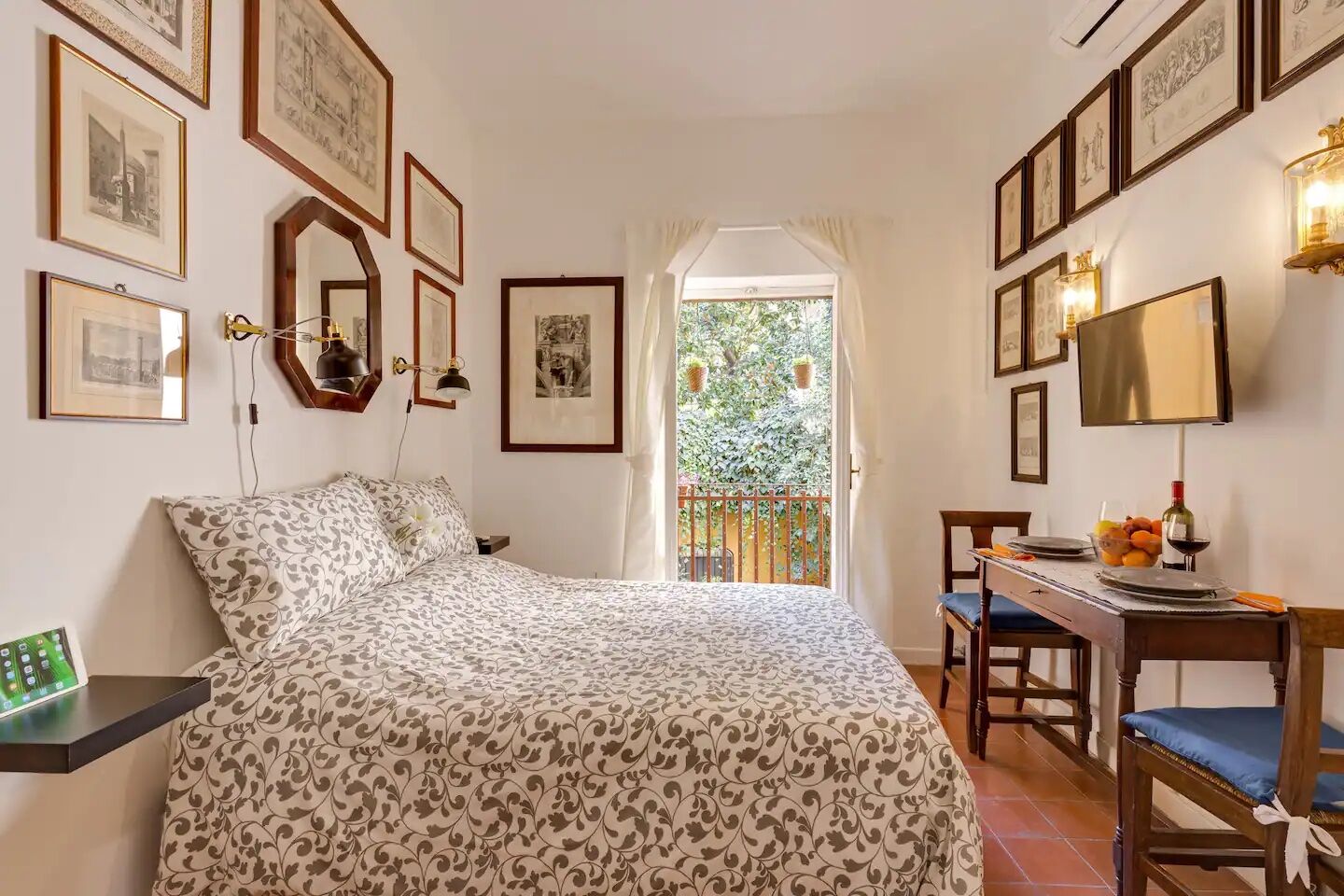 trastavere-rome-airbnb