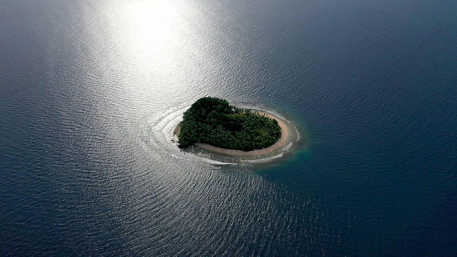 island with docastaway