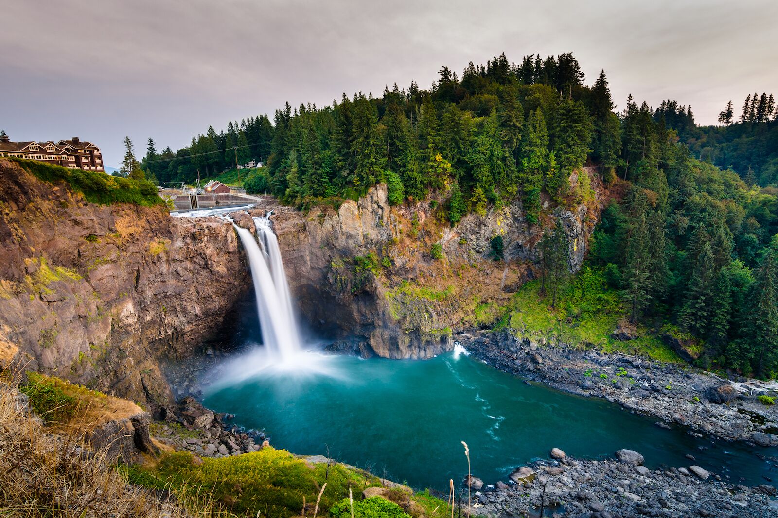 waterfalls near seattle - most famous