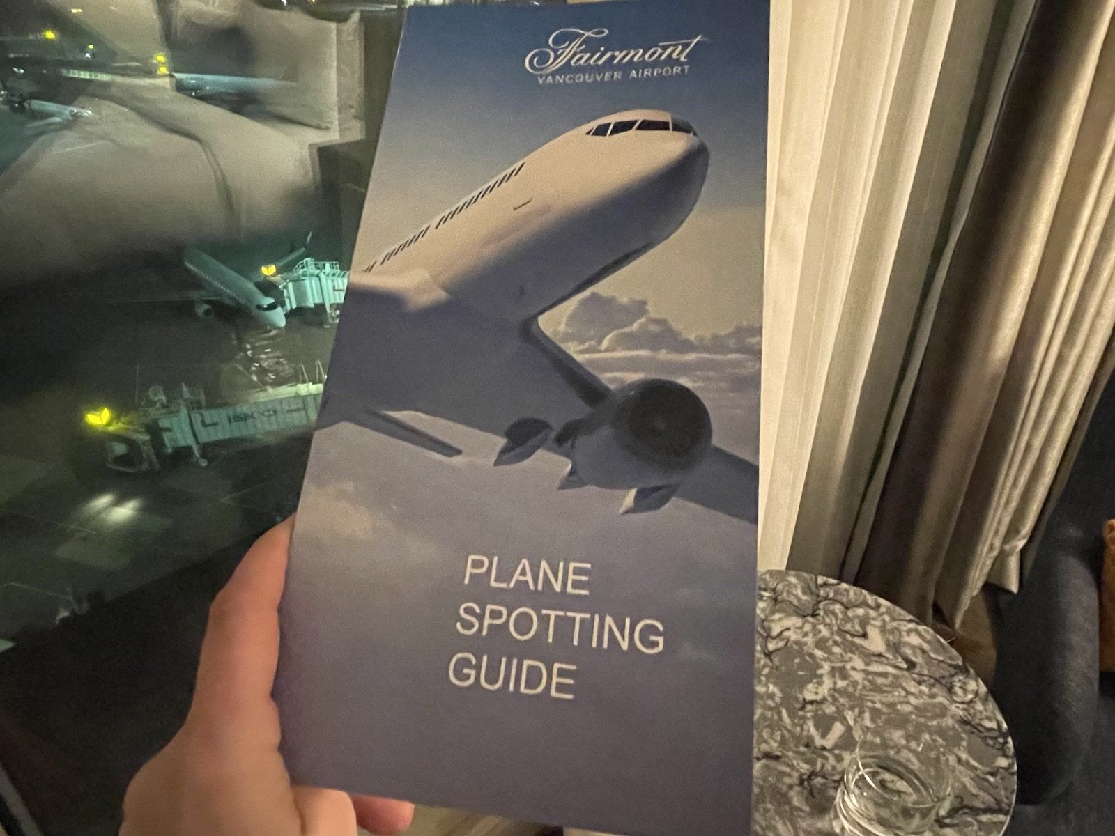 vancouver fairmont airport hotel spotting guide and planes