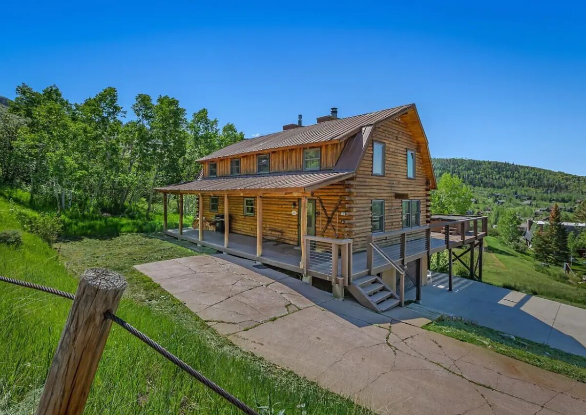 11 Cozy Mountain Cabins in Colorado for an Adventure Getaway