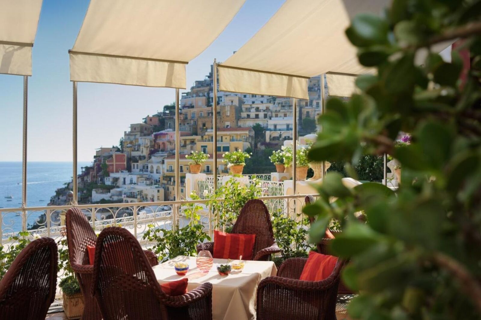The 9 Best Amalfi Coast Hotels for a Luxury Vacation