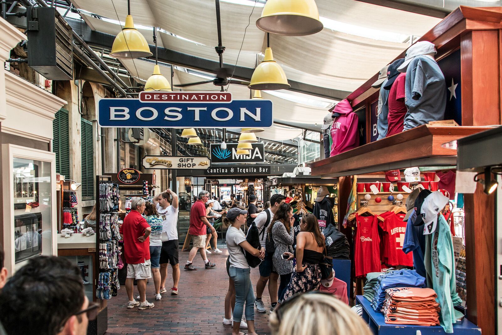 best-things-to-do-in-boston-faneuil-hall