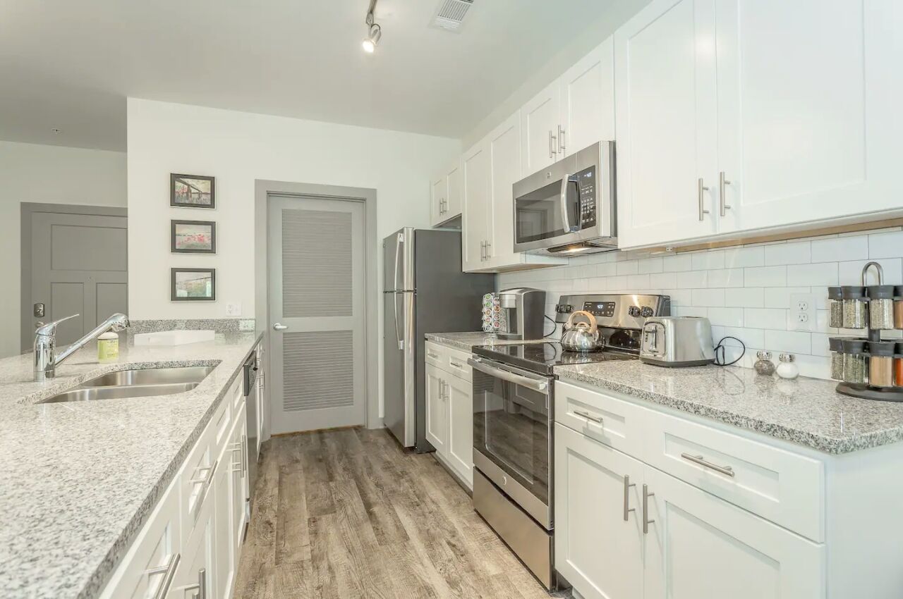 Luxury Downtown Condo Kitchen Airbnb Chattanooga 