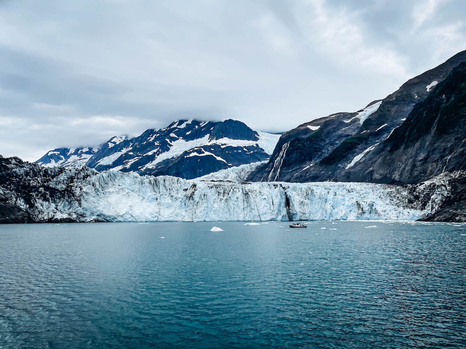 Prince william sound glacier crack