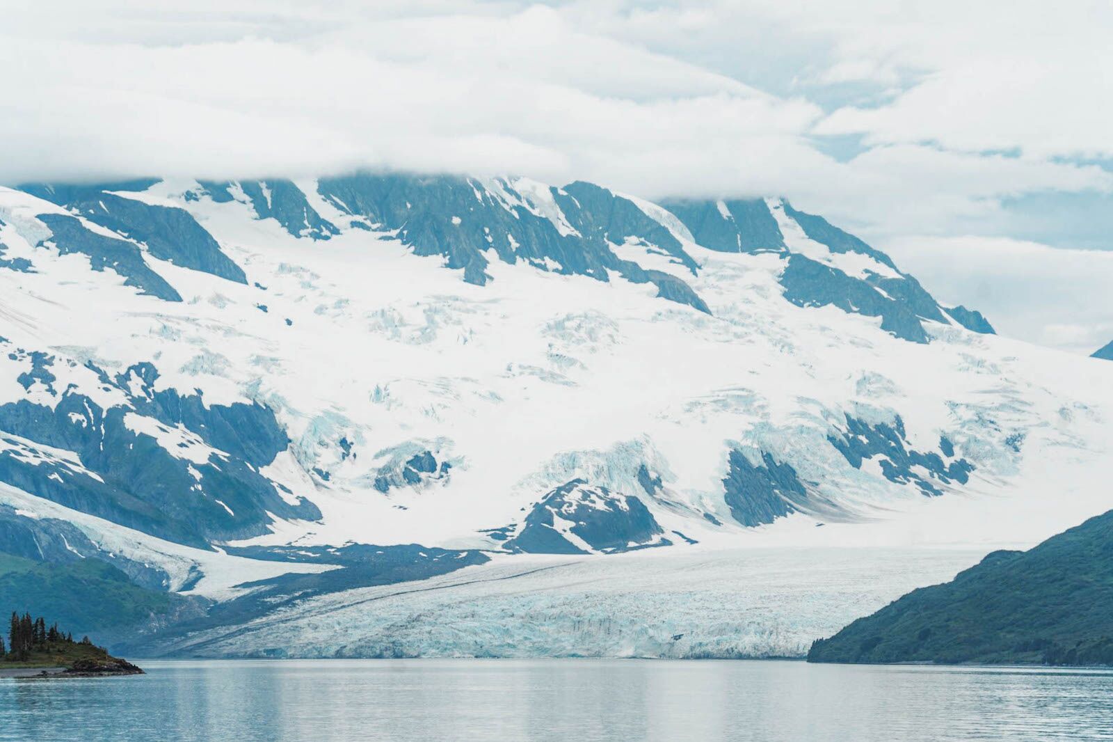 prince william sound massive glacier alaska