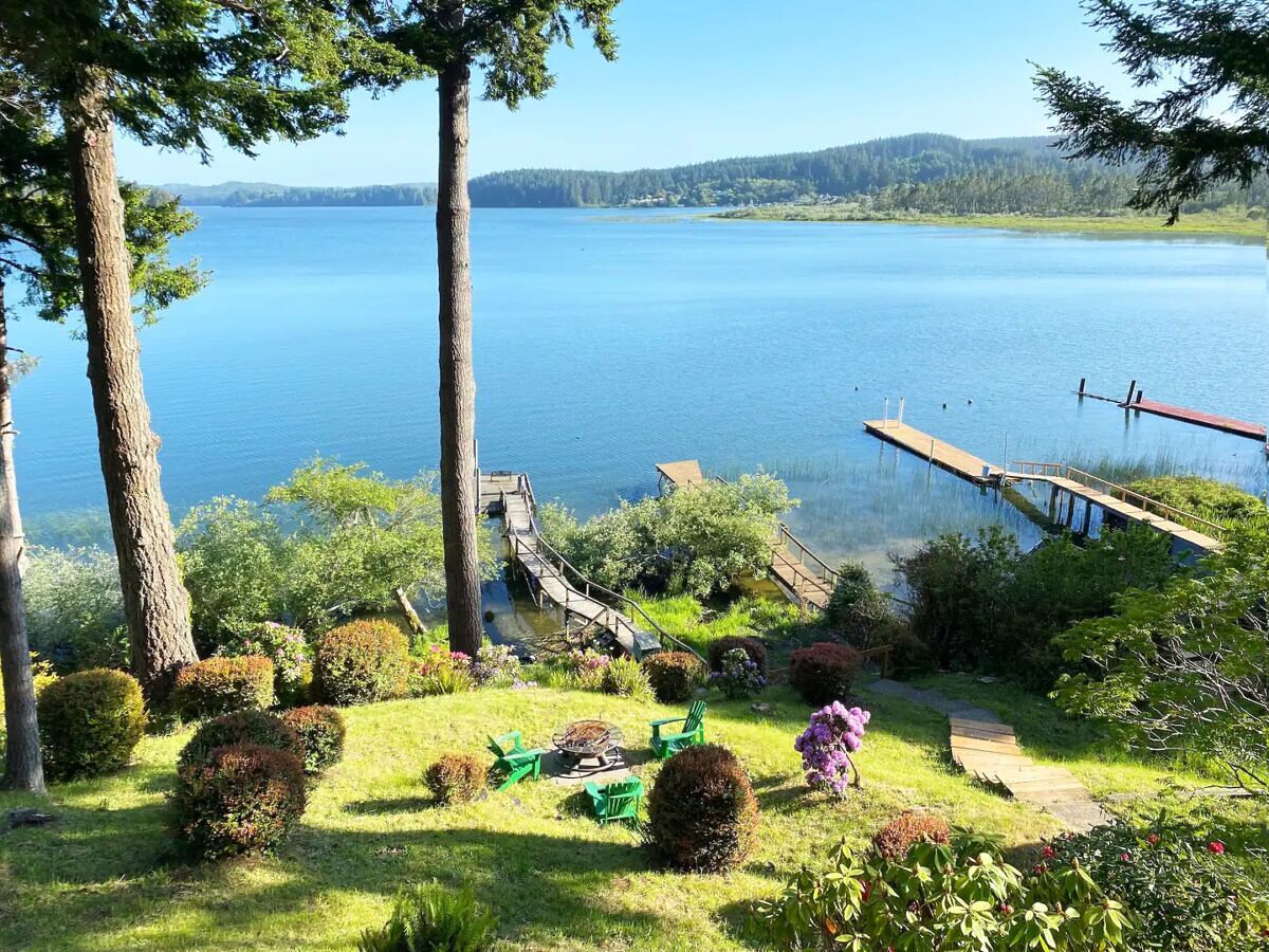 11 Airbnbs in the Coolest Towns Along the Oregon Coast