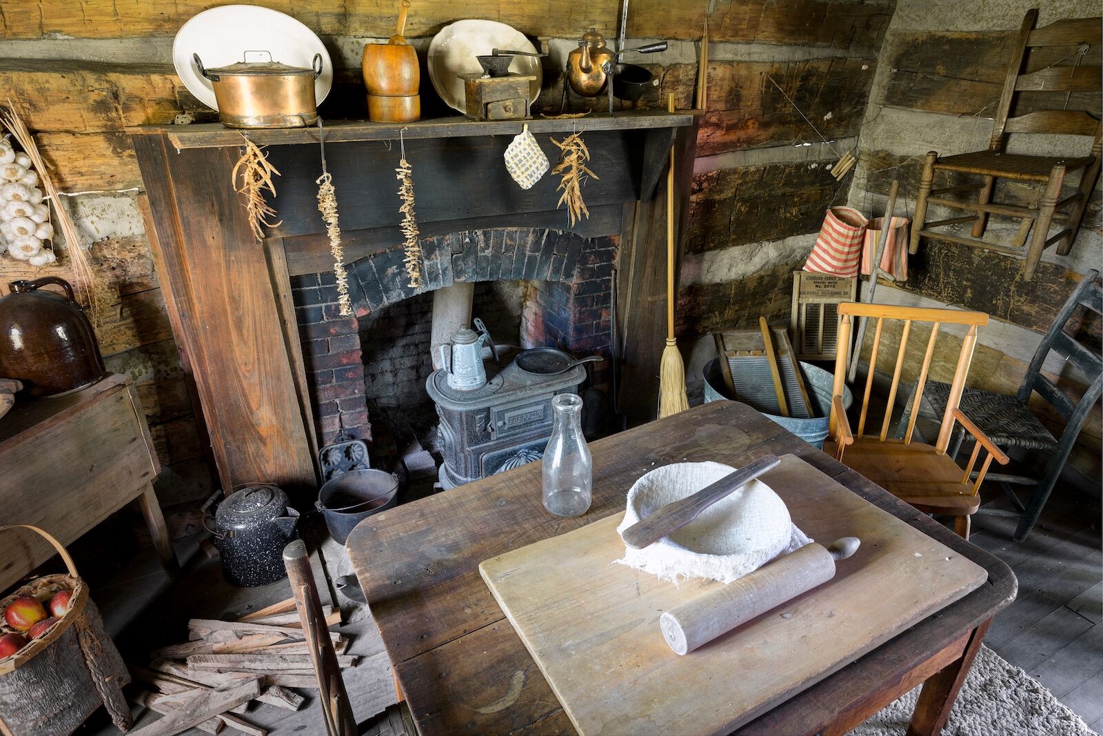 Nashville, Tennessee, USA - April 20, 2021: Cabin's Interior, Tennessee Agricultural Museum.