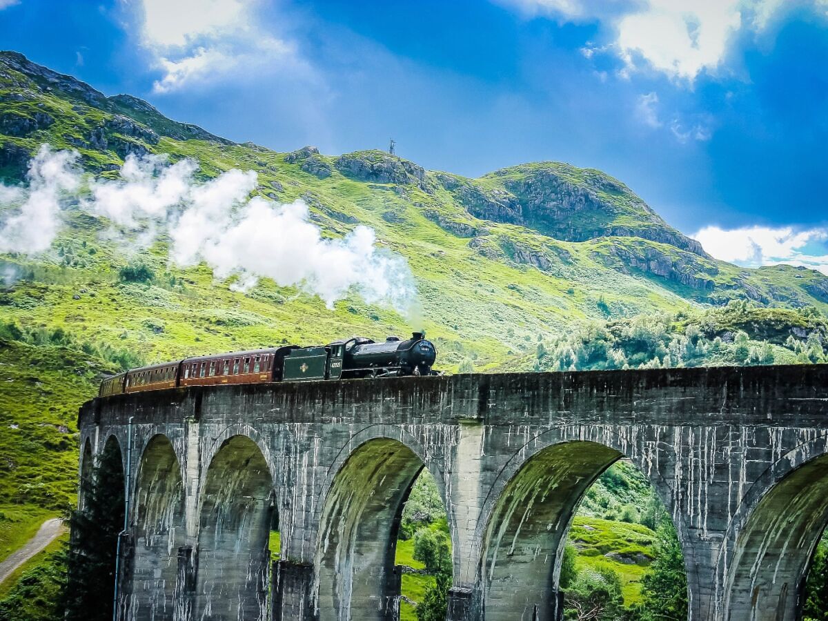 visit scotland by train
