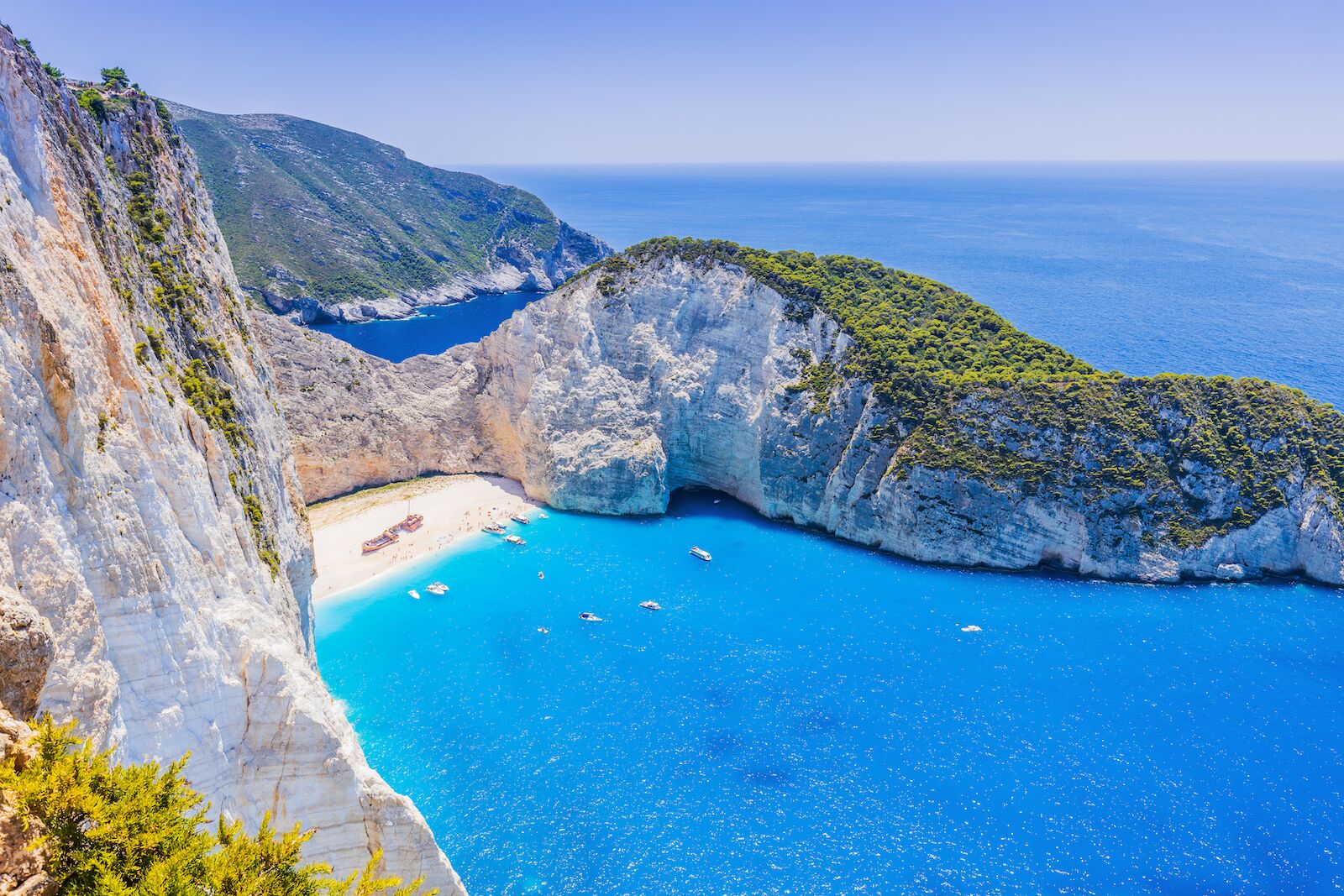 Best time to visit Greece: View of the famous shipwreck beach in Zakynthos
