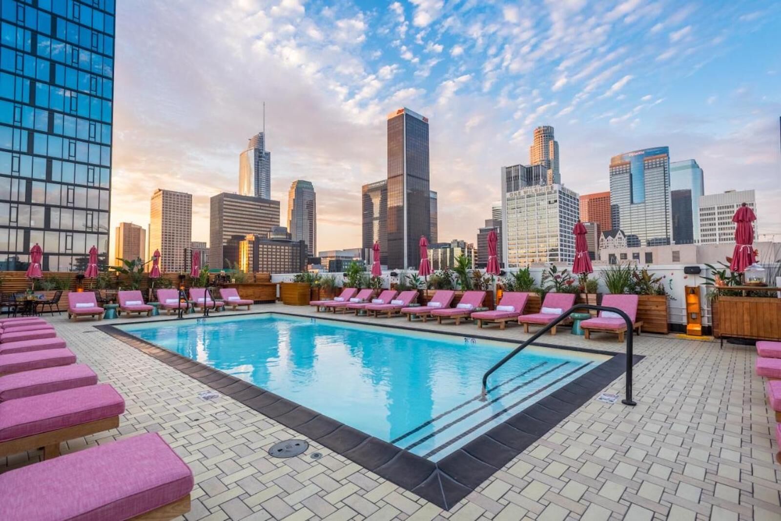 pool at freehand dtla with skyline