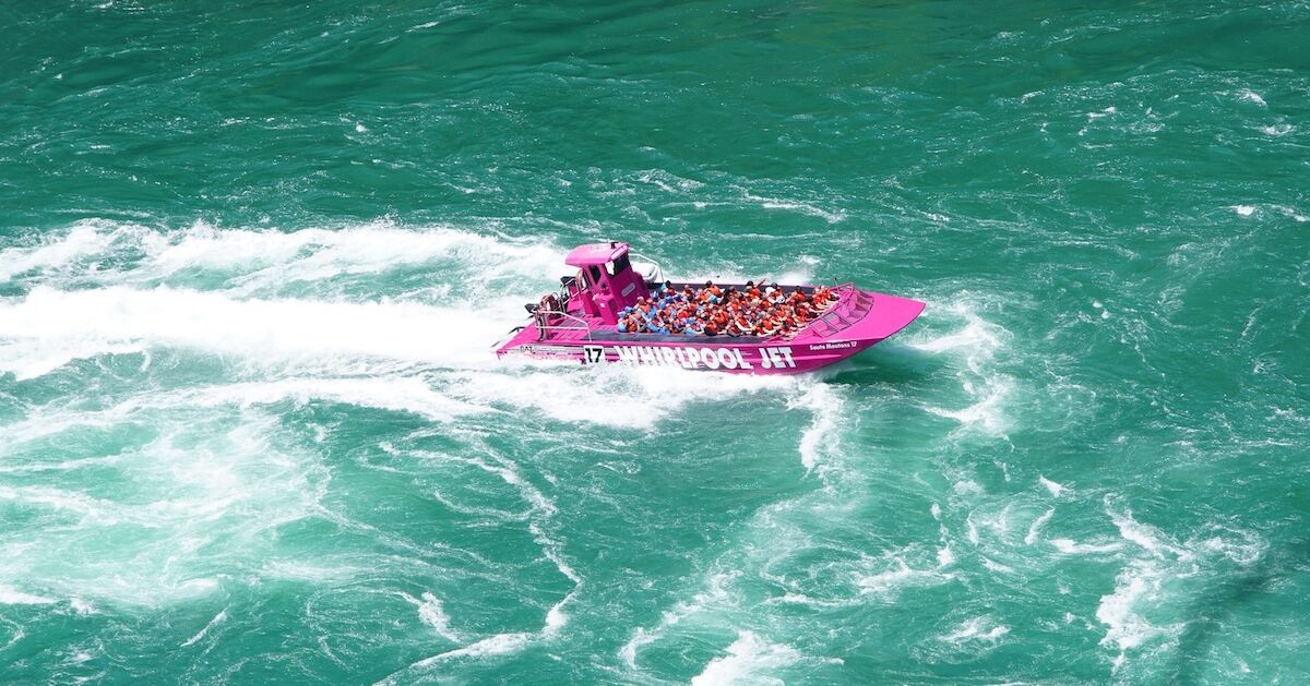 Jet Boat Tours Niagara Falls What It's Like to Be on a "Wet Jet"