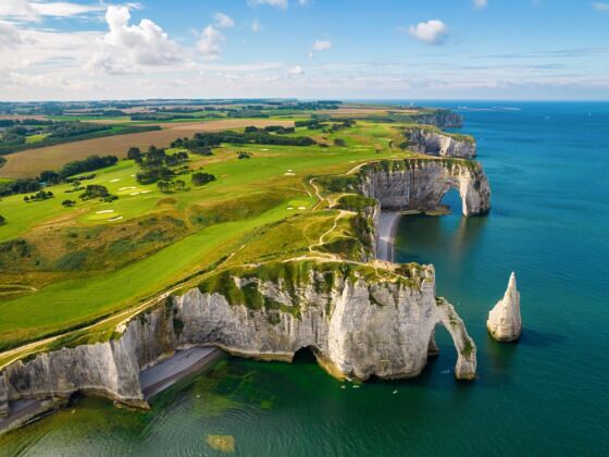 The Etretat Cliffs Are One of Most Beautiful Landscapes in France