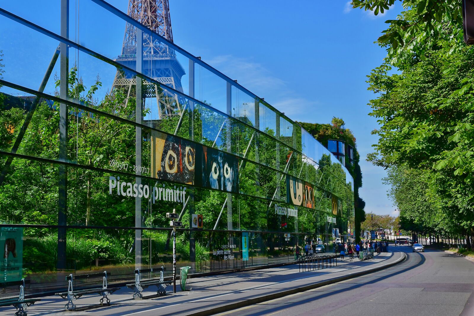 Paris museums: Exterior of the Quai Branly Museum in Paris
