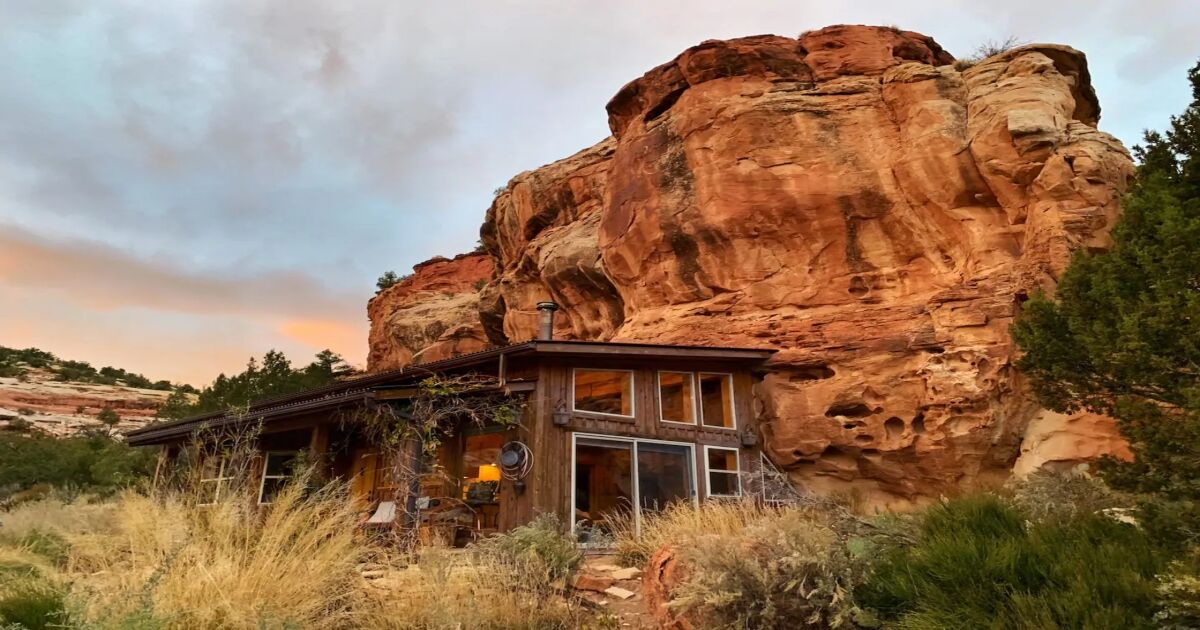 Escape to Colorado's Sage Canyon Cliff House Airbnb