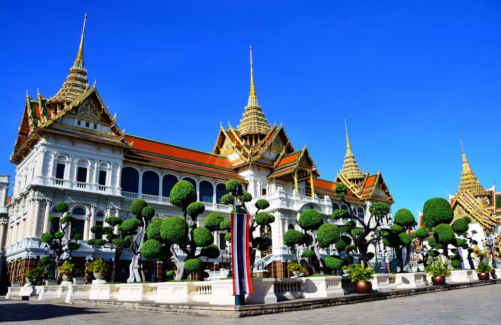 Chakri hall in bangkok - festivals in thailand 