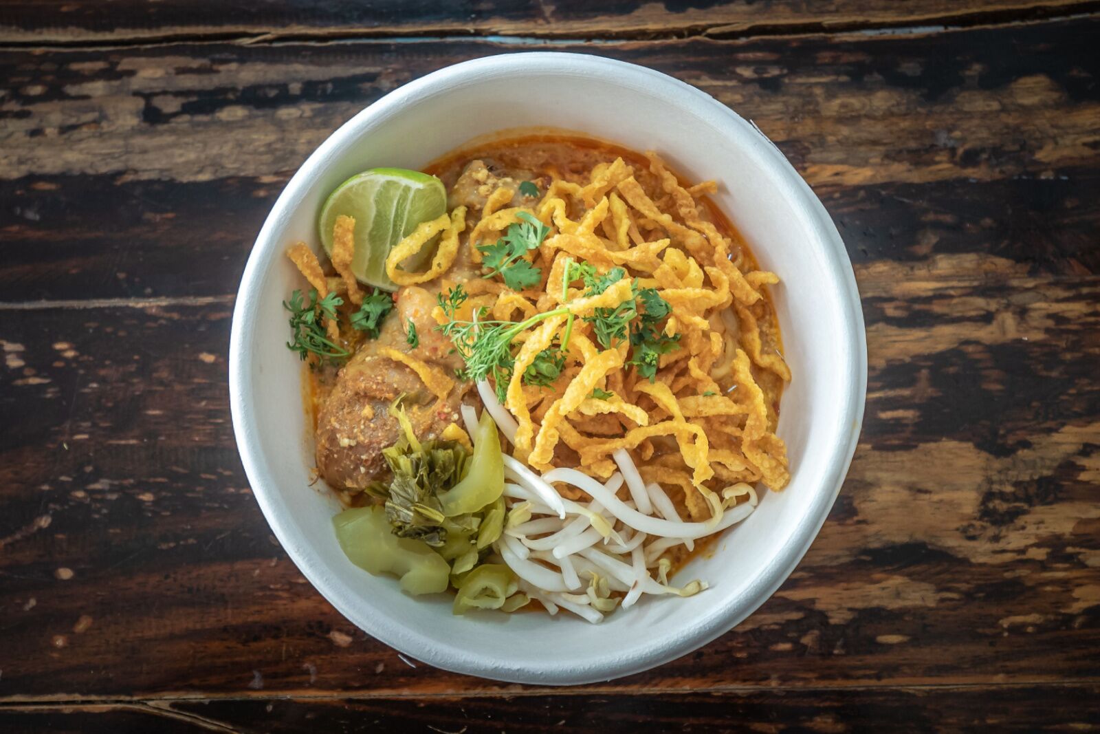 vegetarian food in thailand - coconut noodles