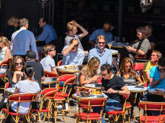Paris Restaurants: 7 Essential Lunch and Dinner Stops in Paris