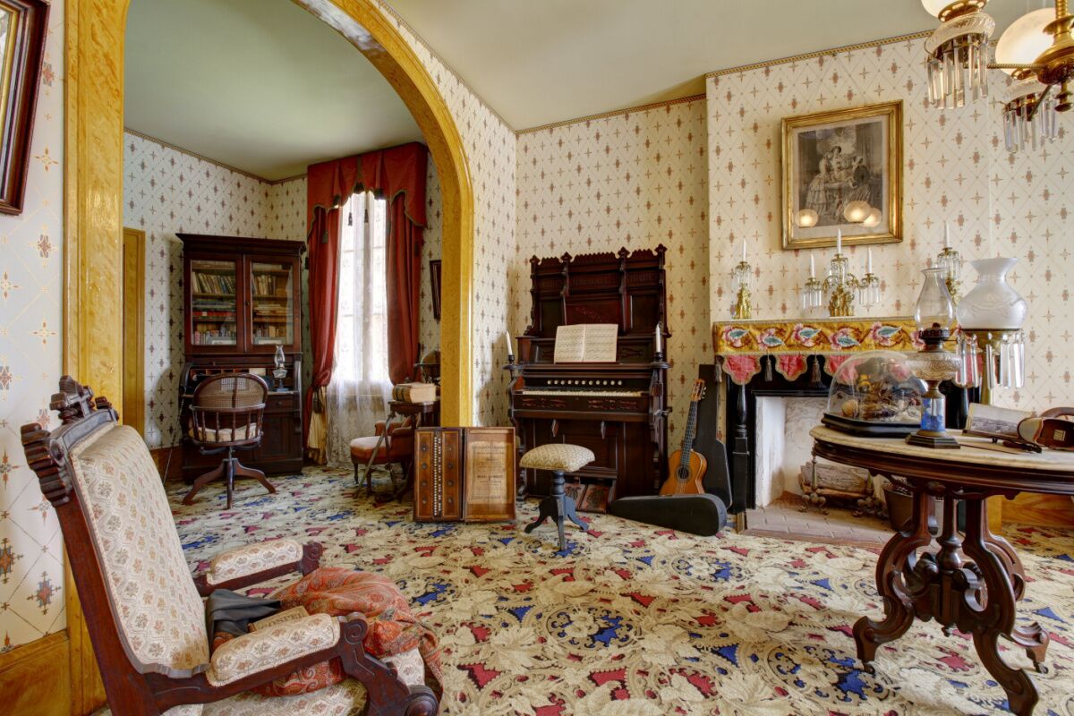 museums in san diego california- whaley house living room