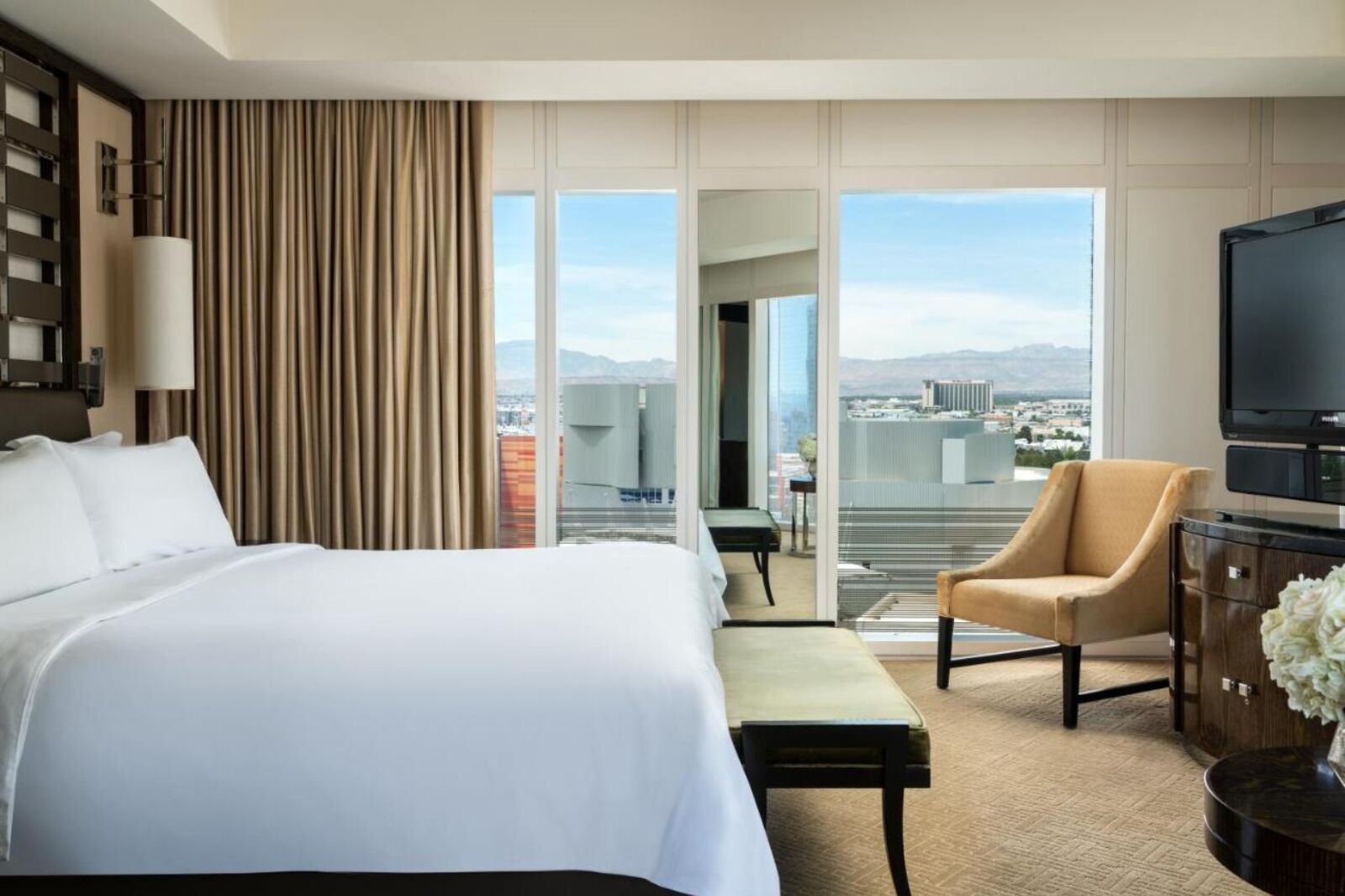 Top 7 Downtown Las Vegas Hotels for a 2024 Vacation