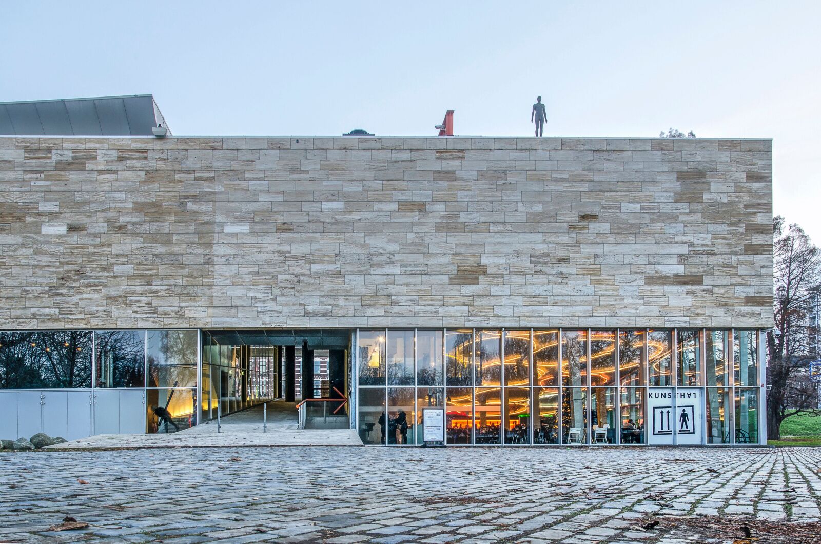 kunsthal museum - rotterdam museums facade 
