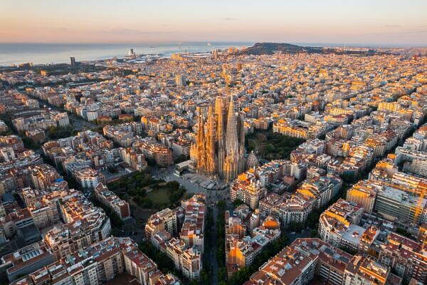 La Sagrada Família: Everything You Need to Know Before You Visit