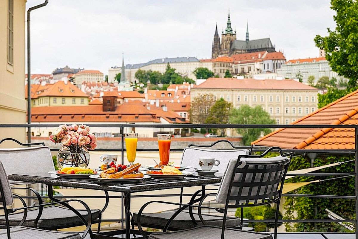 The 7 Finest Prague Hotels Close to Major City Attractions