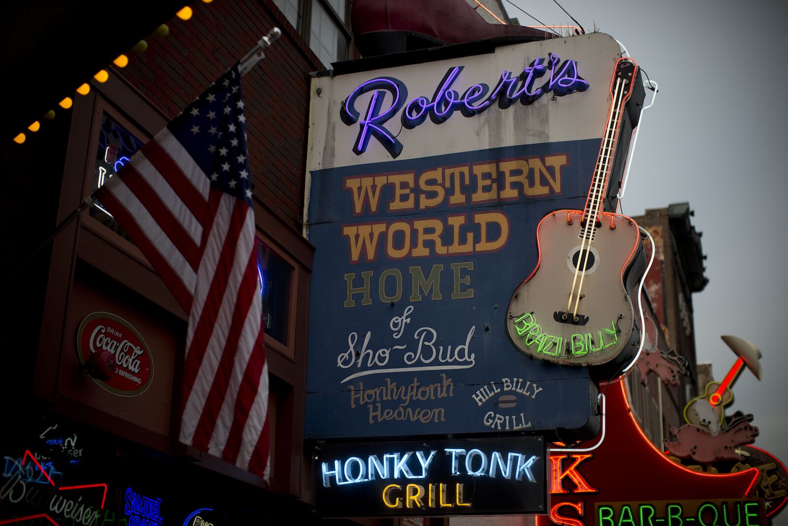 things to do in nashville with kids - honky tonk