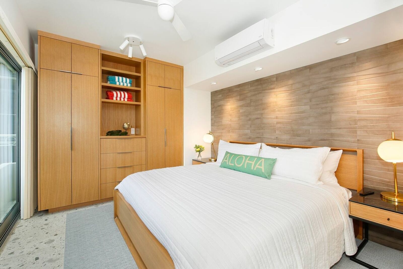 The 8 Best Airbnb Waikiki Rentals for 2023 Vacation