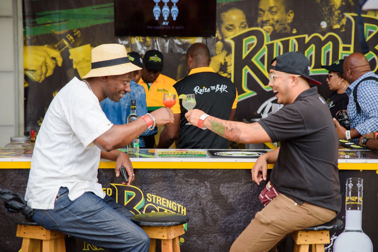 drinkinga t rum festival in jamaica