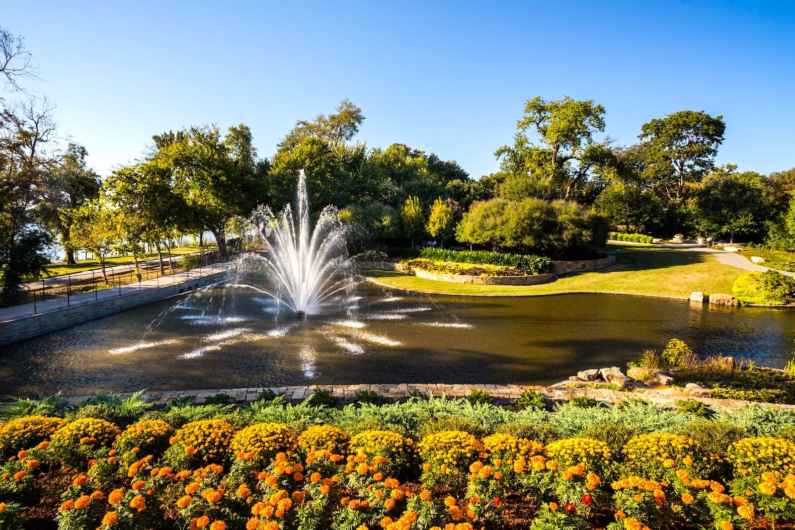 Fountain at the Dallas Arboretum and Botanical Garden