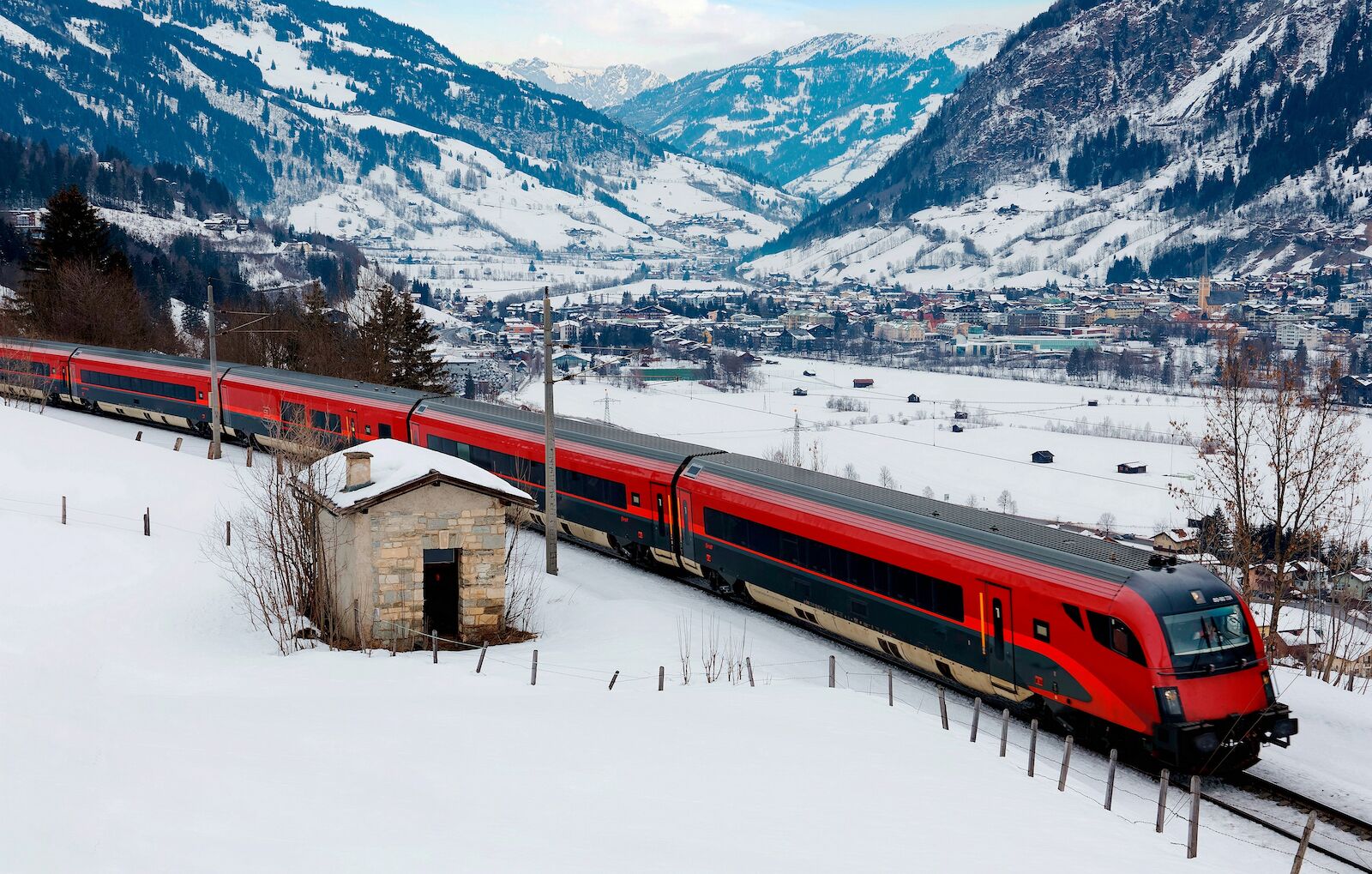 A Railjet train in Austria