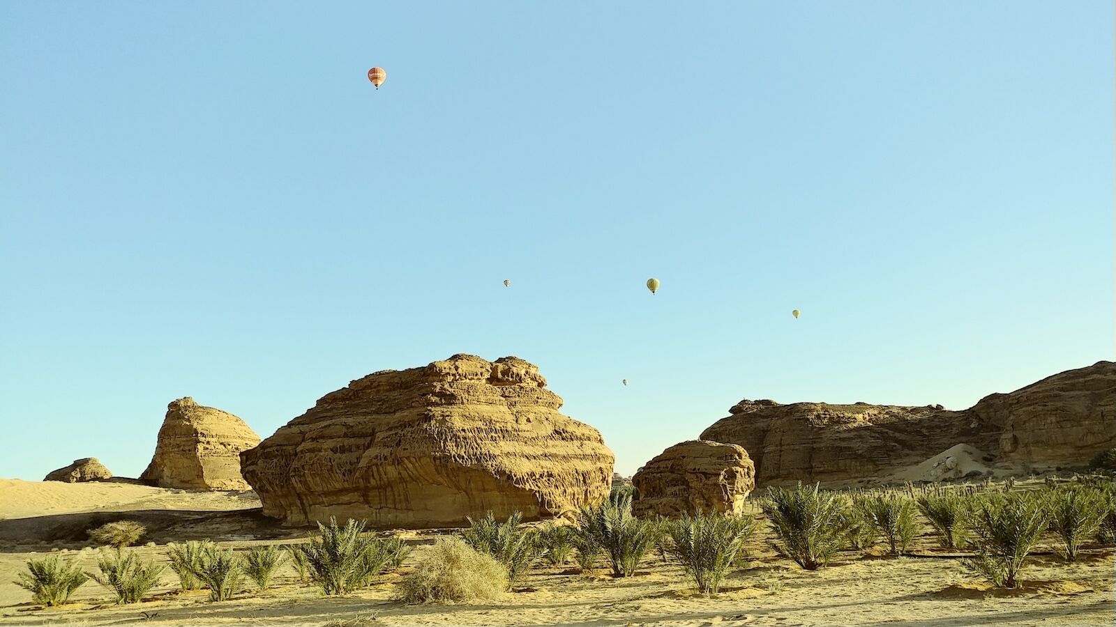 hot air balloons in alula