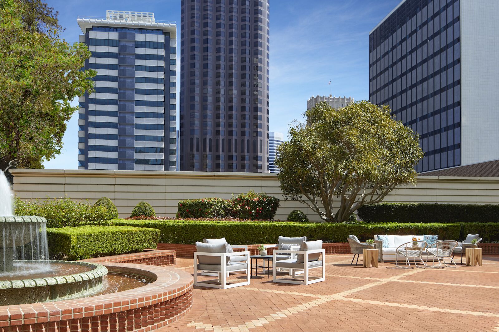courtyard terrace at Ritz Carlton San Francisco