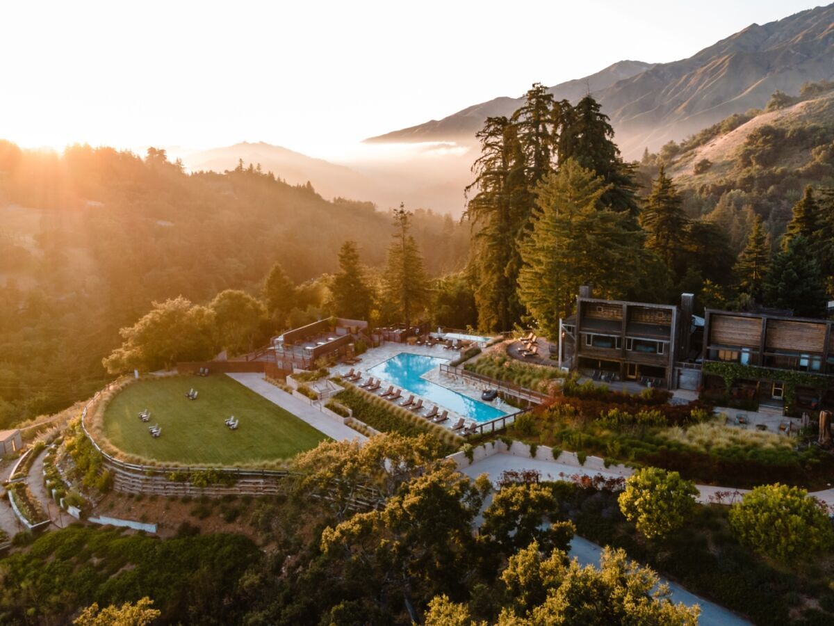 9 Big Sur Hotels With Easy Access to the Beach and Mountains