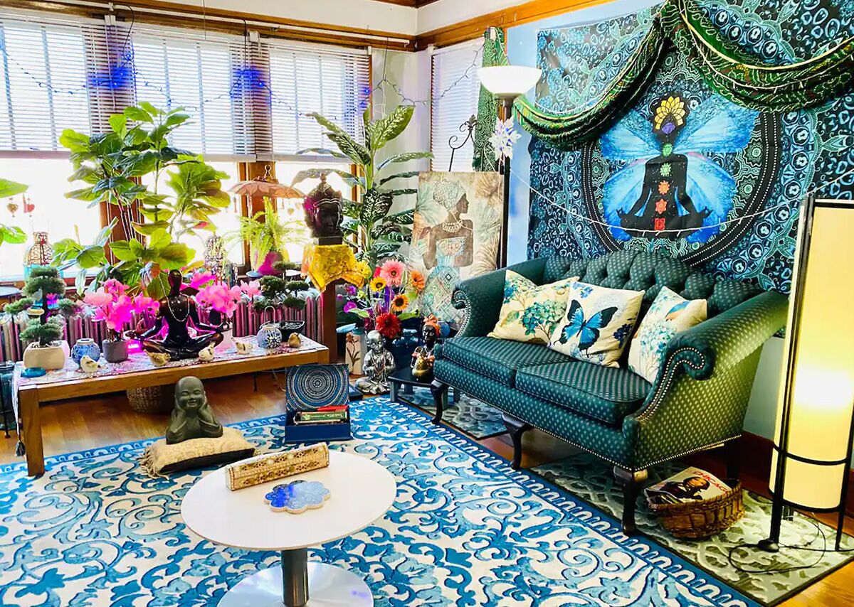 10 Cannabis-Friendly Airbnbs in Chicago to Exhale and Relax