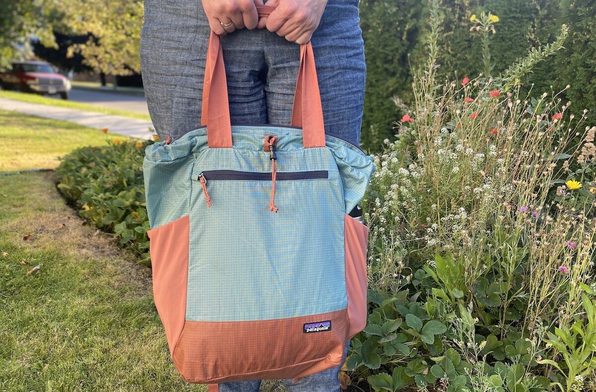 Patagonia Tote Bag: Review of the Packable Tote for Travel