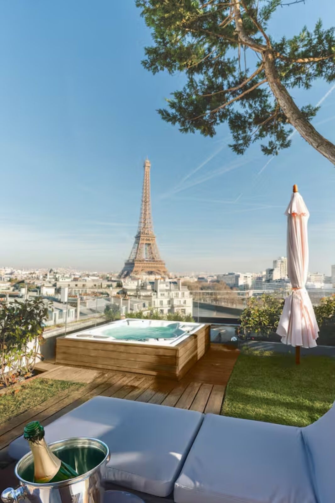 Luxury Apartment Rooftop Airbnb in Paris