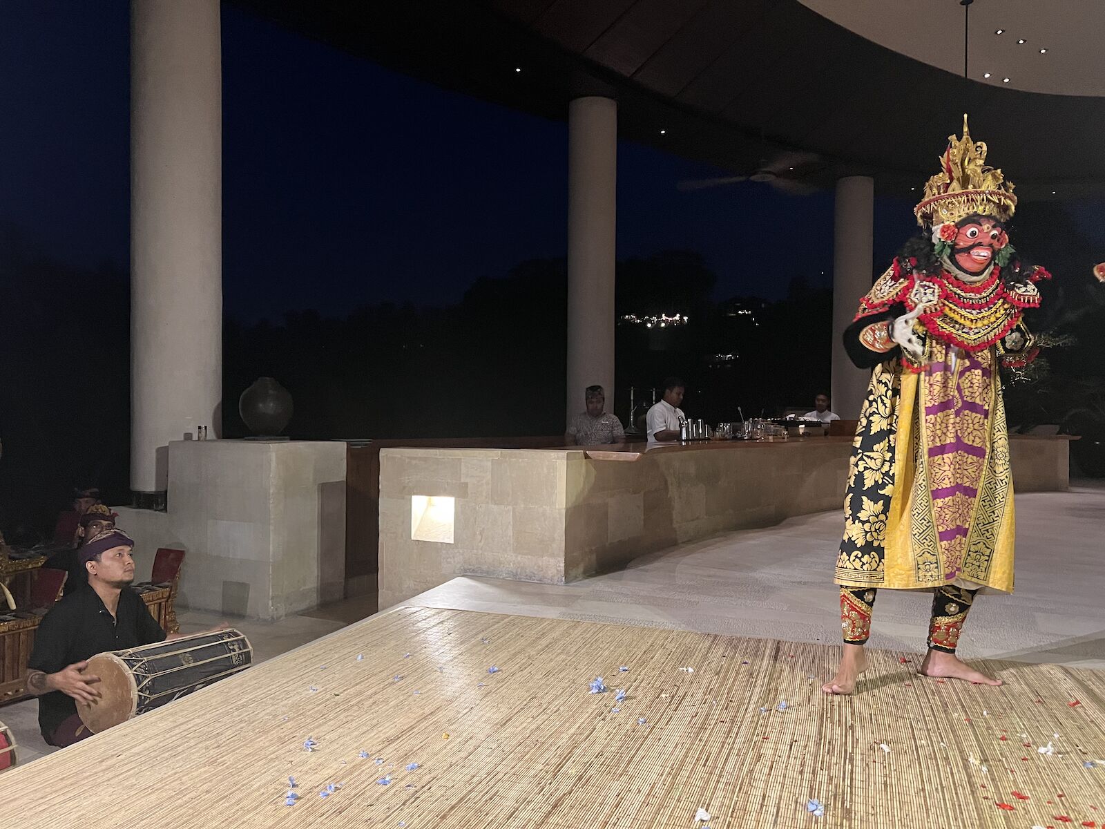 traditional performance and dance at the four seasons bali