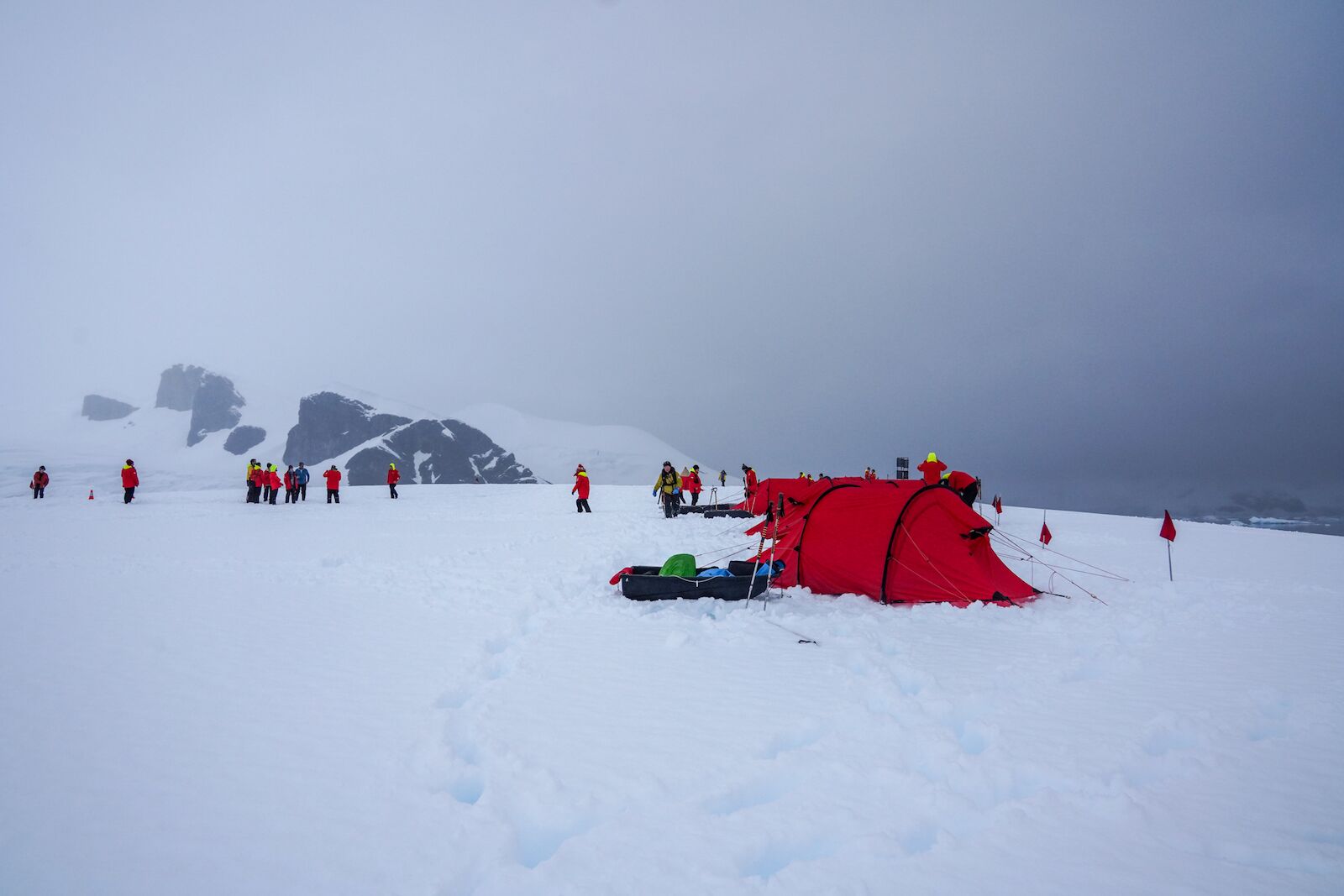 DO NOT USE - just for one article. camping in Antarctica - tent set up