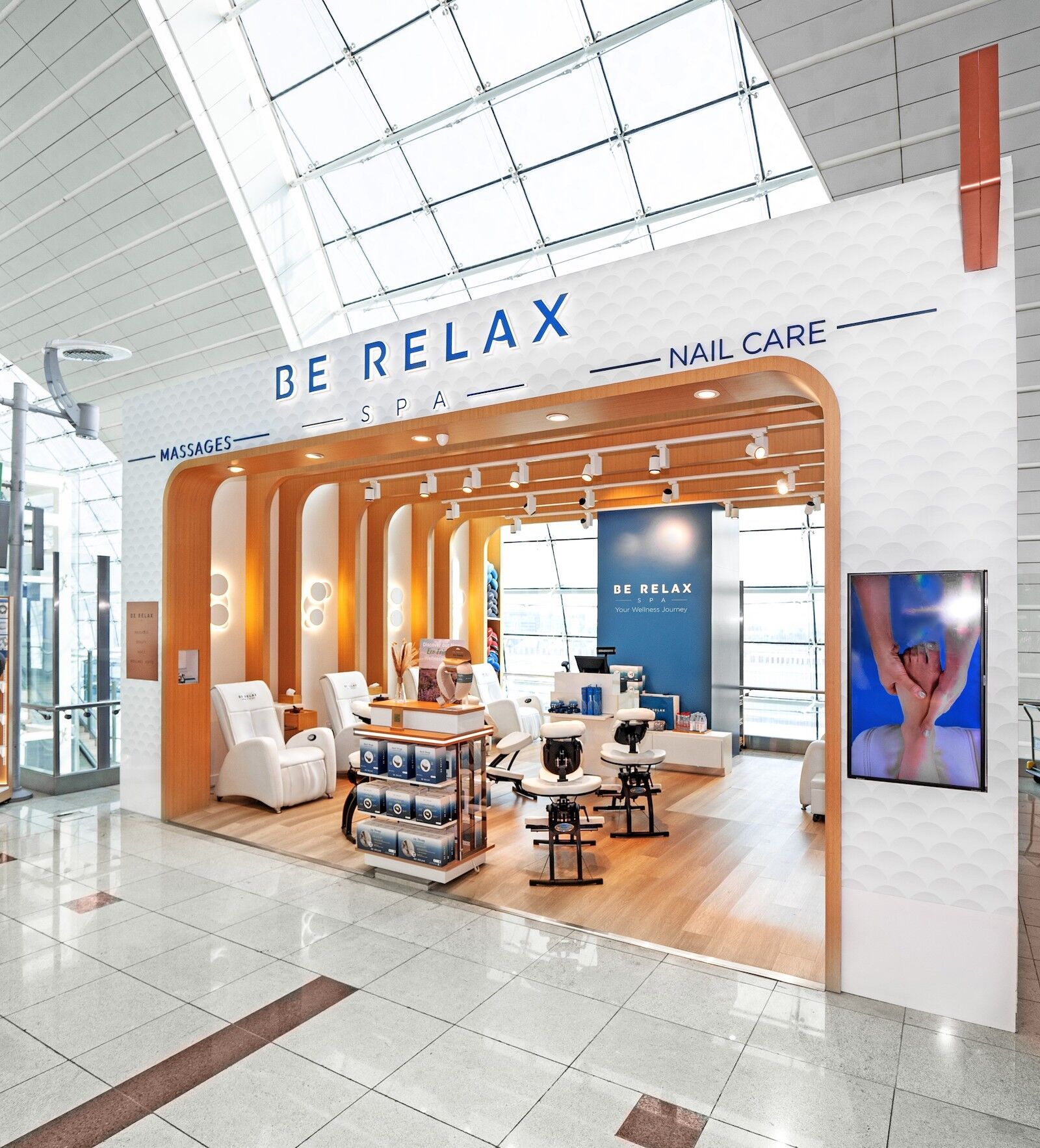 Be Relax spa, where you can get body treatments and massages, are in many airports around the world