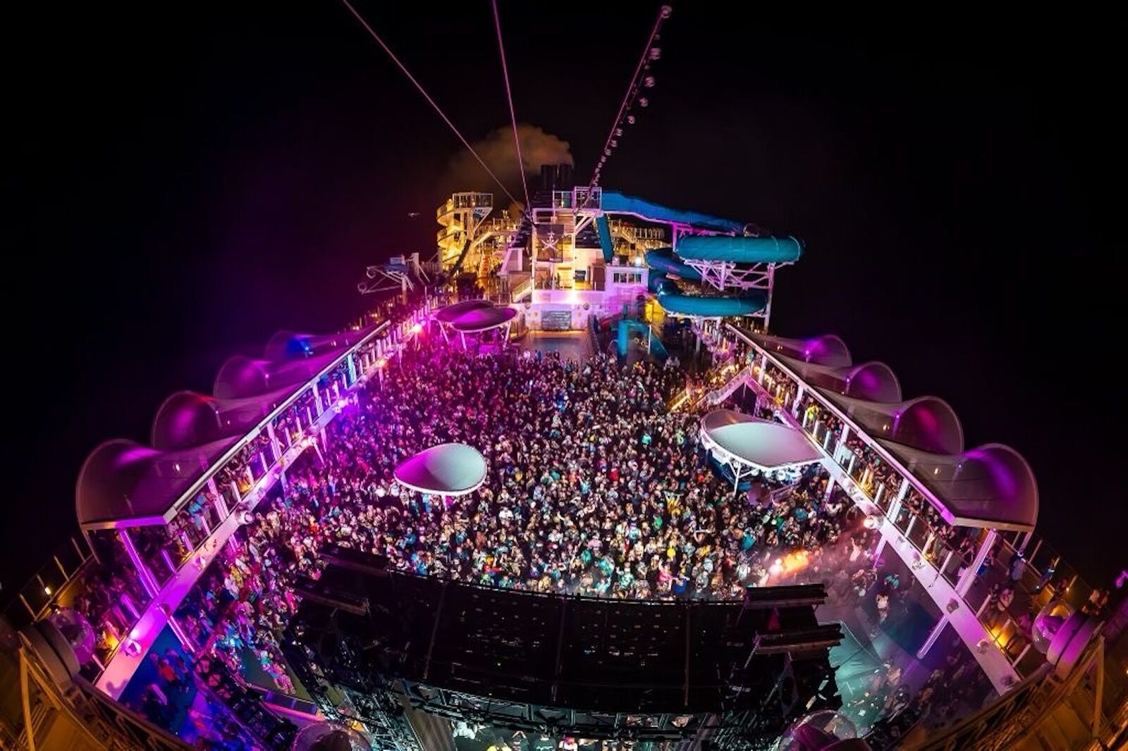 FriendShip cruise: What an EDM Festival on a cruise ship looks like