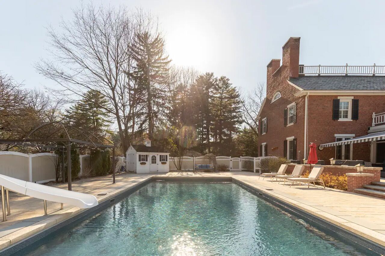 11 Best Rentals From Airbnb's New Golfing Category