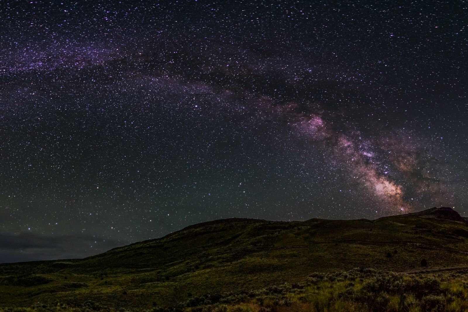 Night sky in Oregon Outback the world's largest dark sky park