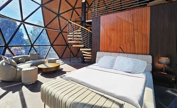 Opening Near Bryce Canyon NP: the US's First Glass-Dome Resort