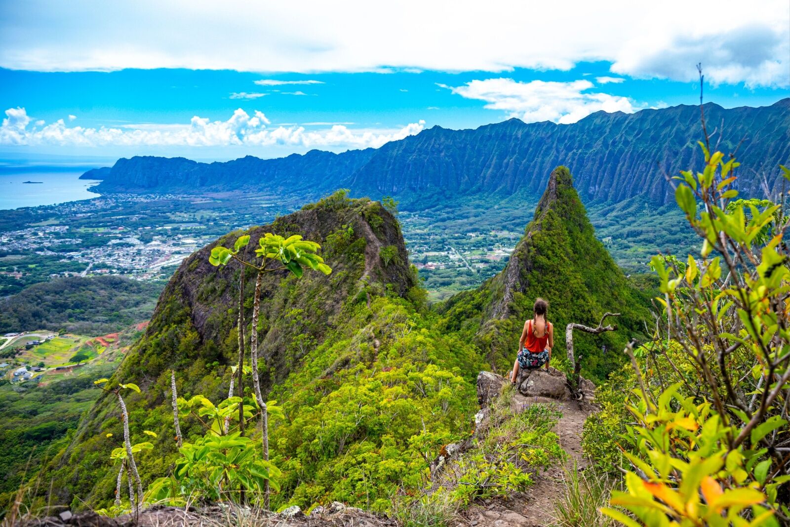 Olomana Three Peaks Trail oahu, hawaii - alternative to the haiku steps