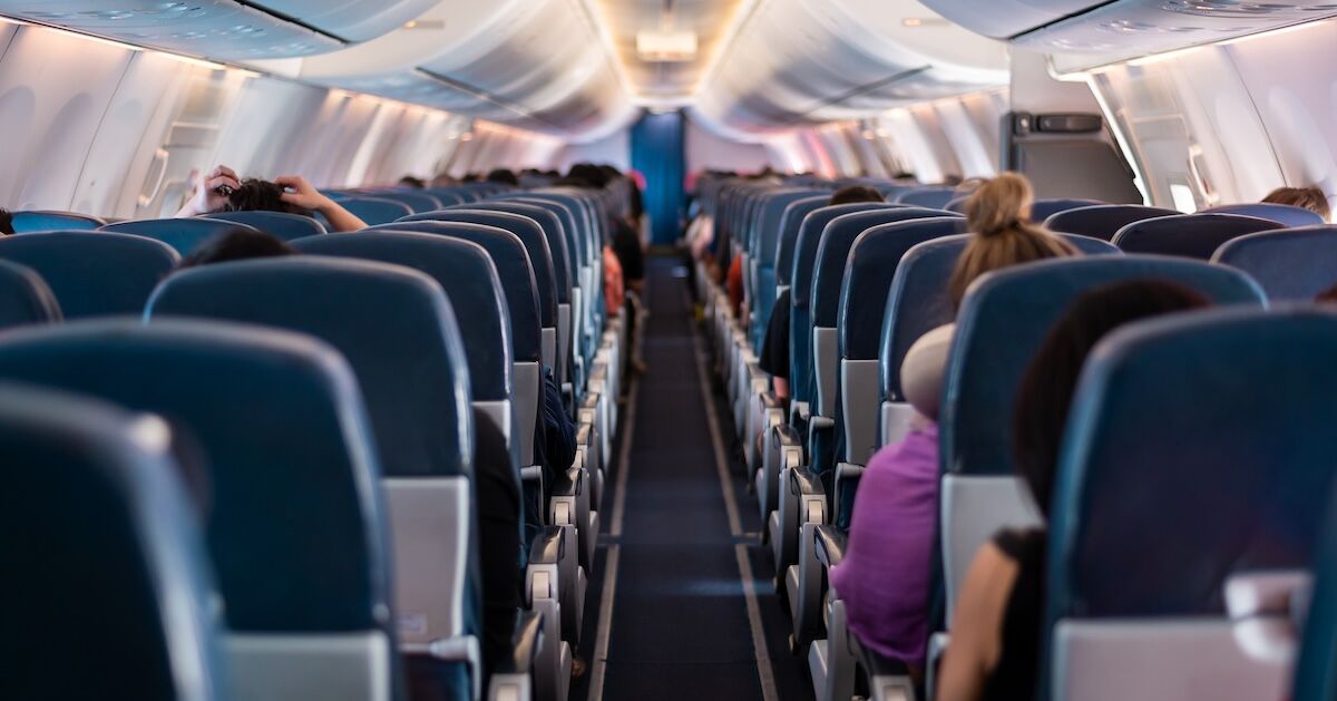 Flight Attendant Explains Why Most Airplanes are all ‘Missing’ the Same Row