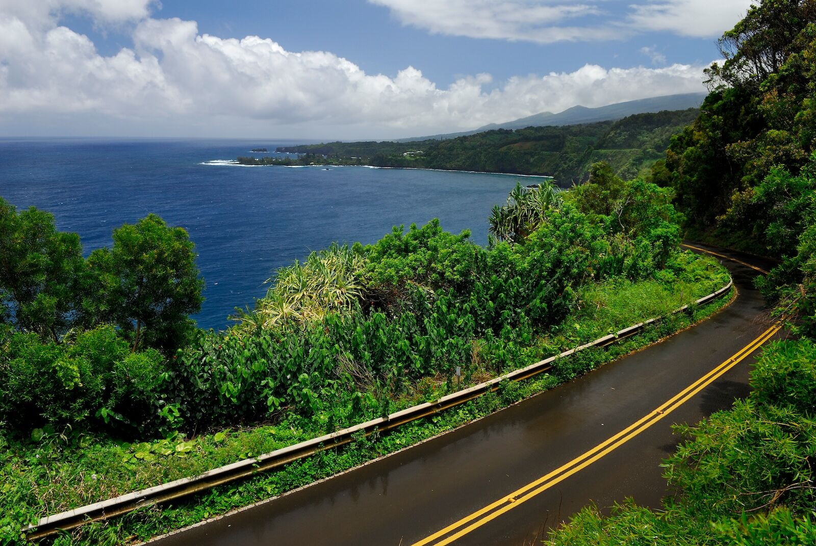 how-to-visit-maui-respectfully