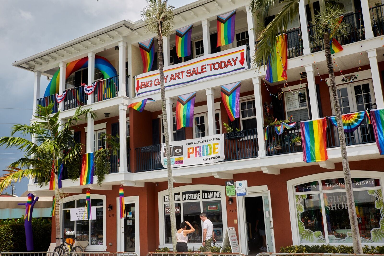 airbnb gay friendly florida 